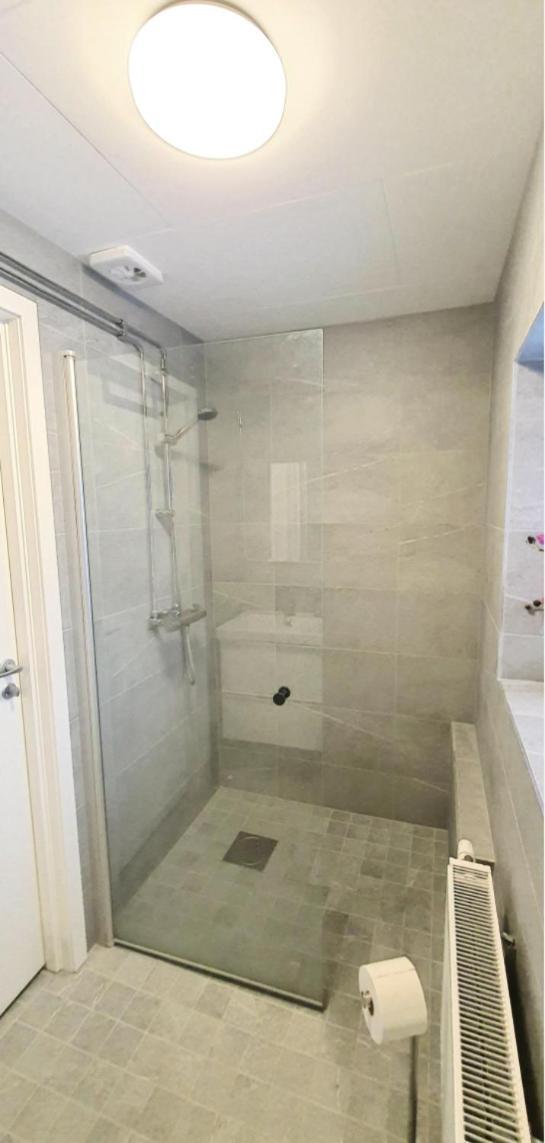 Private Room In Shared House-Close To University And Hospital-3 Umeå Exterior photo